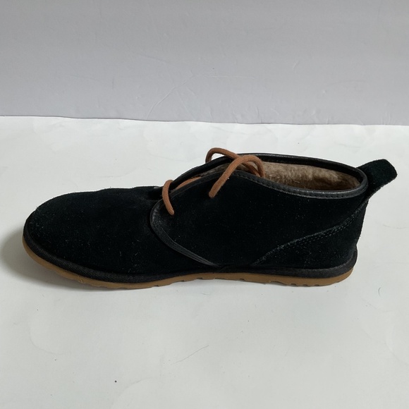 UGG Maksim Suede Lightweight Sherpa Lining Black Ankle Chukka Boot Mens Sz 8